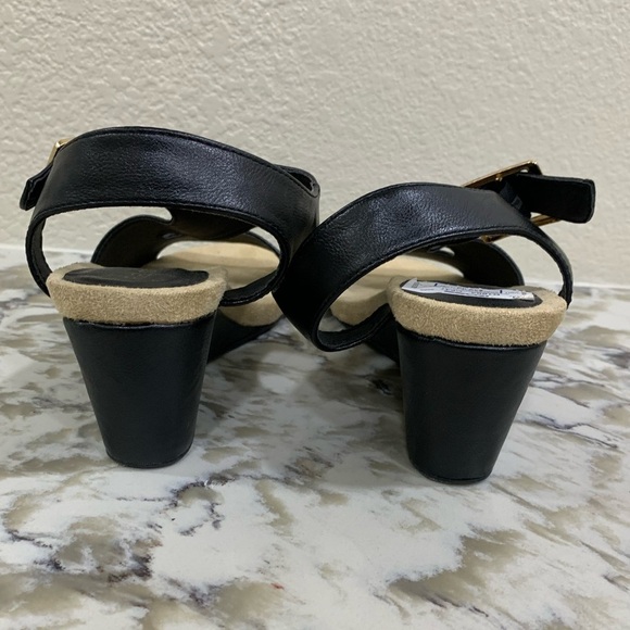 Z01- NEW Flexstep sandals small wedge - Picture 5 of 7